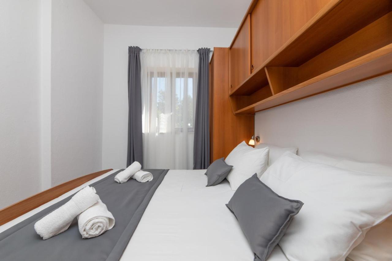 Apartment Apartments4you Supetar-the And Popular For Discovering The Island - Free Parking - 200 Meters From The *