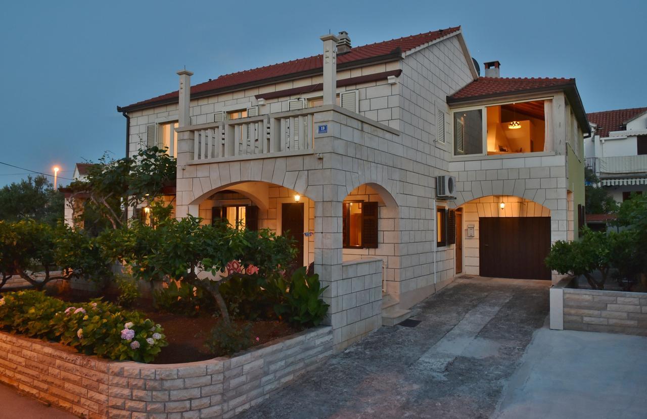 Apartments4you Supetar-the And Popular For Discovering The Island - Free Parking - 200 Meters From The Apartment Supetar